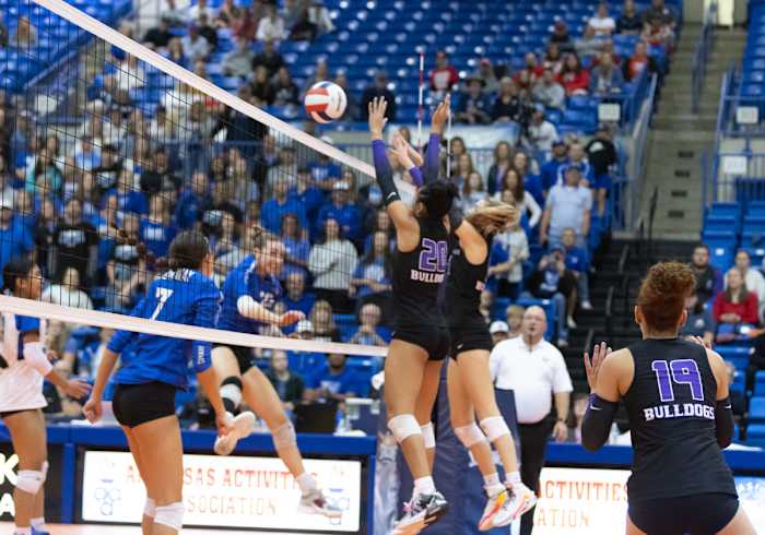 Fayetteville-Conway Volleyball Final__00089